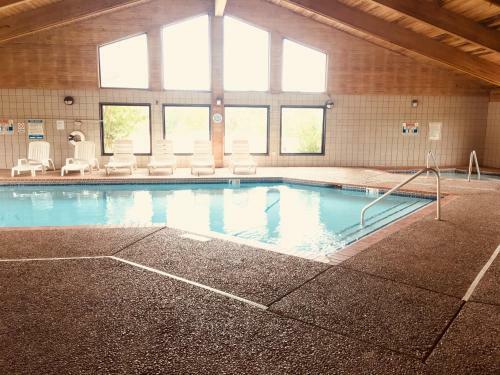 Hotel Regency Inn And Suites