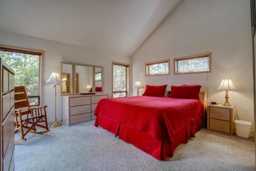 Poplar 12 | Discover Sunriver