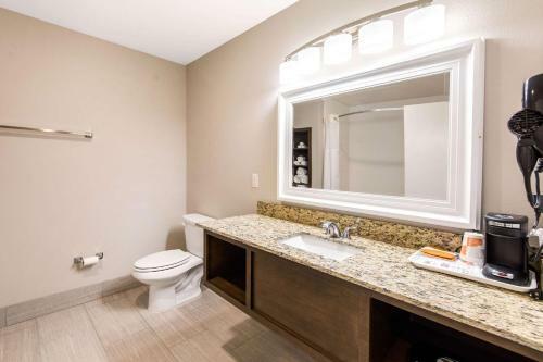 Hotel Quality Inn & Suites