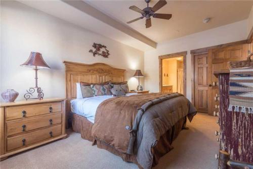3109 Champagne Lodge, Trappeur's Crossing