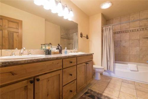 3109 Champagne Lodge, Trappeur's Crossing