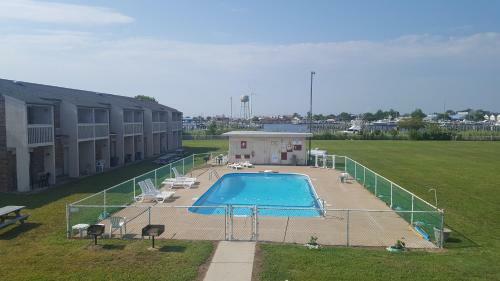 Somers Cove Motel