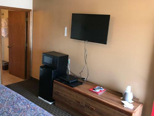 Exxon Quik Stop & Motel