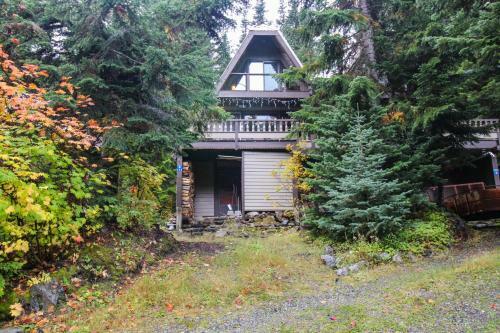 Hyak Duplex Cabin