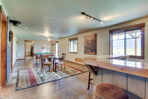 Elk Park Lodge