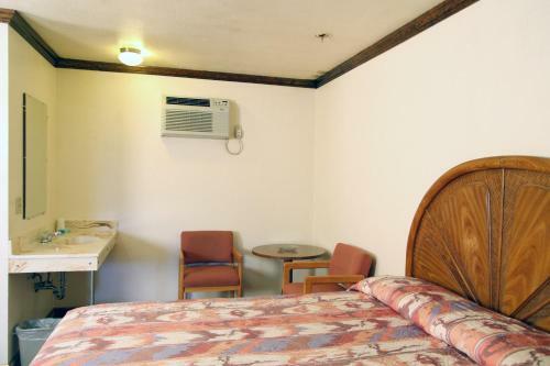Country Inn Motel