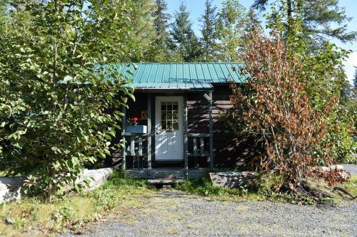 Exit Glacier Lodge