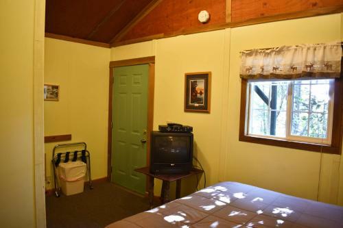 Exit Glacier Lodge