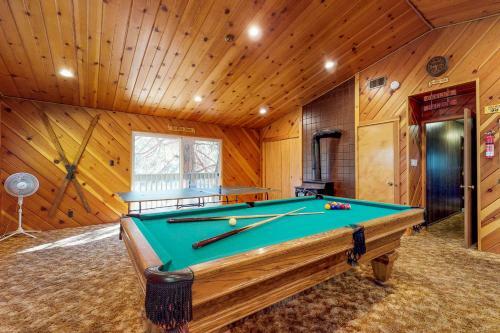 Pond View Lodge