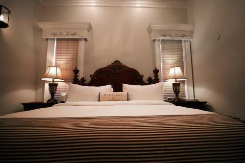 Hotel Kentucky Castle
