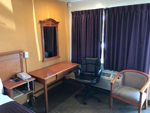 Posada Deluxe Inn