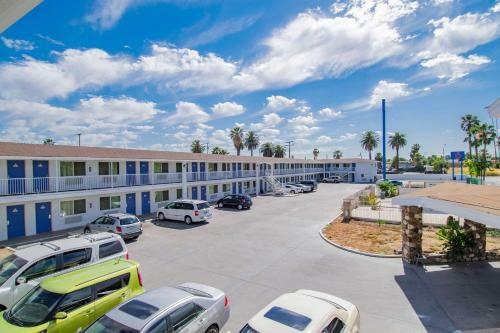 Hotel Motel 6 San Bernardino, Ca - Downtown