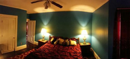 Ch�teau Sur Mer Bed & Breakfast