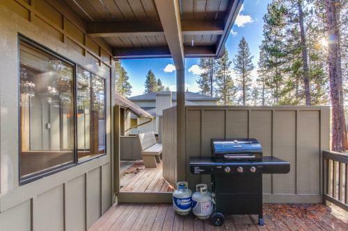 28 Cypress