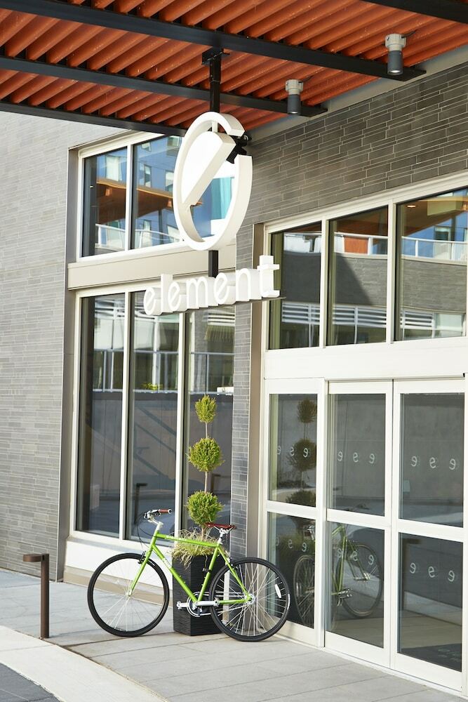 Hotel Element Seattle Redmond