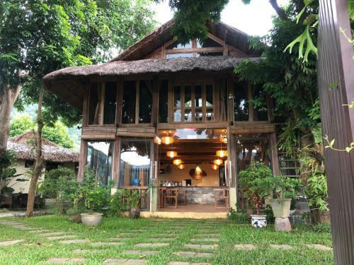 Mai Chau Villas