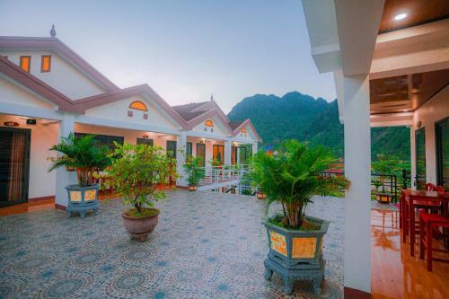 Hotel Lucky Homes