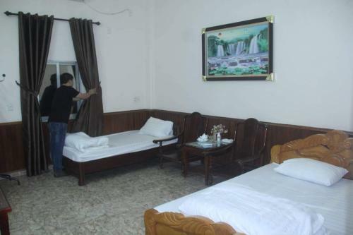 Hostal Nh� Ngh? Song Anh
