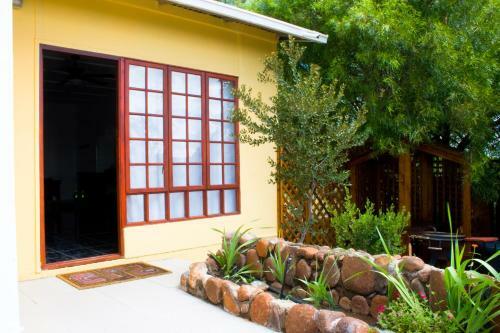 Hostal Sunrose Group Of Guesthouses