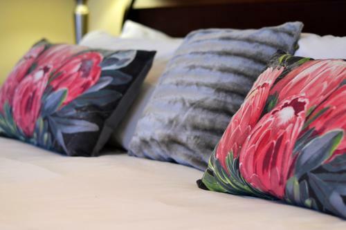 Hostal 96 On Bree Guesthouse