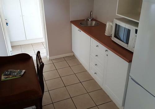 Bed & Breakfast Dream @ Dolphins