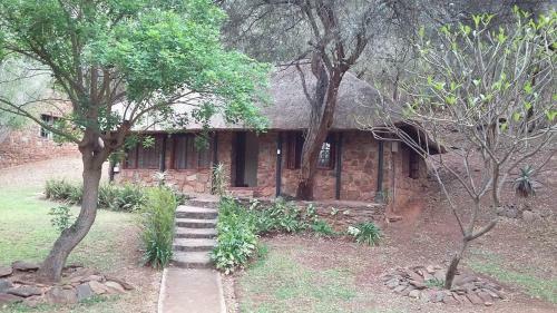 Lows Creek Lodge
