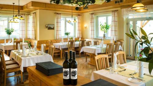 Hostal Hoefer Der Genusstreffpunkt
