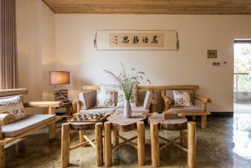 Hostal Floral Hotel � Homy Home Dujiangyan
