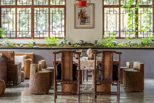 Hostal Floral Hotel � Homy Home Dujiangyan