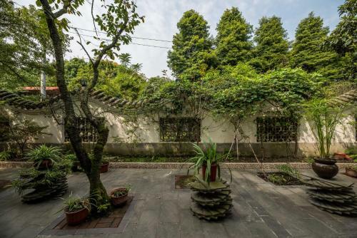 Hostal Floral Hotel � Homy Home Dujiangyan