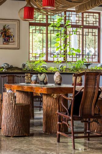 Hostal Floral Hotel � Homy Home Dujiangyan