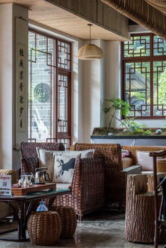 Hostal Floral Hotel � Homy Home Dujiangyan