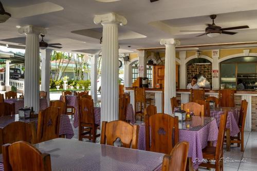 Hotel Centro Turistico Neily
