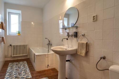 Hostal Penzion Pod Zvonem