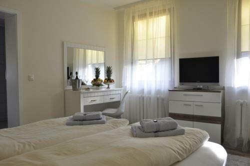 Bed & Breakfast Hotel Waldschl��chen