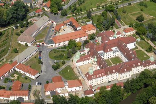 Hotel G�steh�user St. Marienthal