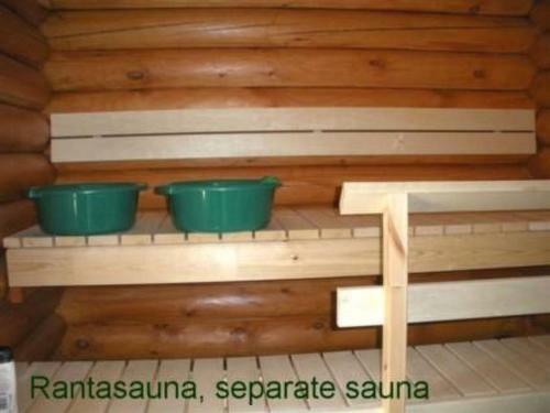 Holiday Home Karhu Cottage