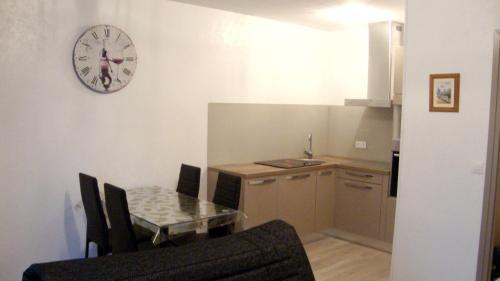 Apartment Chemin De Jacob