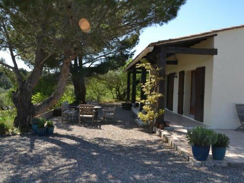 Modern Villa In Cesseras With Private Swimming Pool