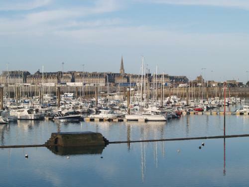 Apartamento Cancale Port Mer, Les Pieds Dans L'eau