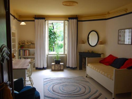 Charming Holiday Home In Etables With Swimming Pool
