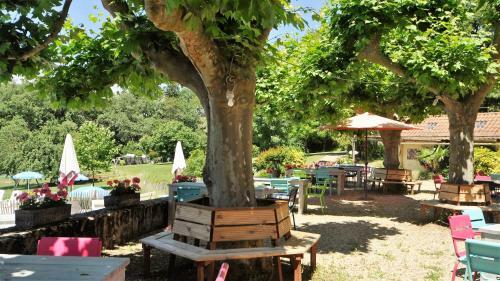 Camping Lestaubi�re