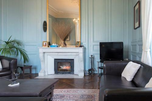 Agroturismo Dignac Chateau Sleeps 10 Pool Wifi
