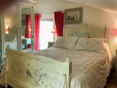 Charming Mansion In La Foret-de-tesse With Pool