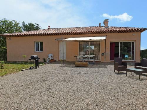 Quaint Villa In Montmeyan With Private Garden