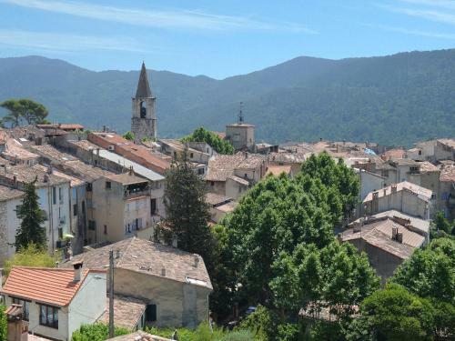 Quaint Villa In Montmeyan With Private Garden