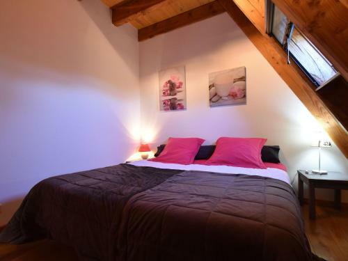 Modern Holiday Home In Gramat With Swimming Pool