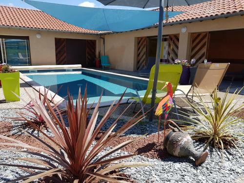 Hotel H�tel Les Rives D'allier