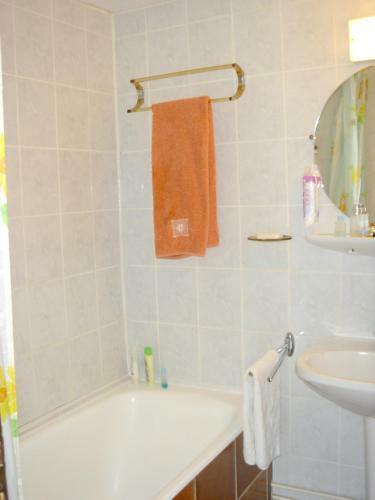 Apartment Rue Des S�quoias
