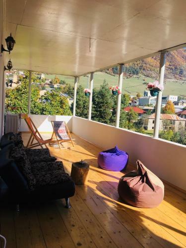 Hostal Guesthouse Alpenrose